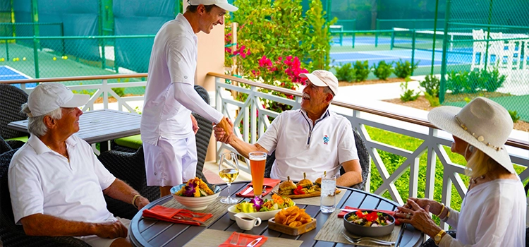 Luxury private club dining at Orchid Island’s tennis pavillon